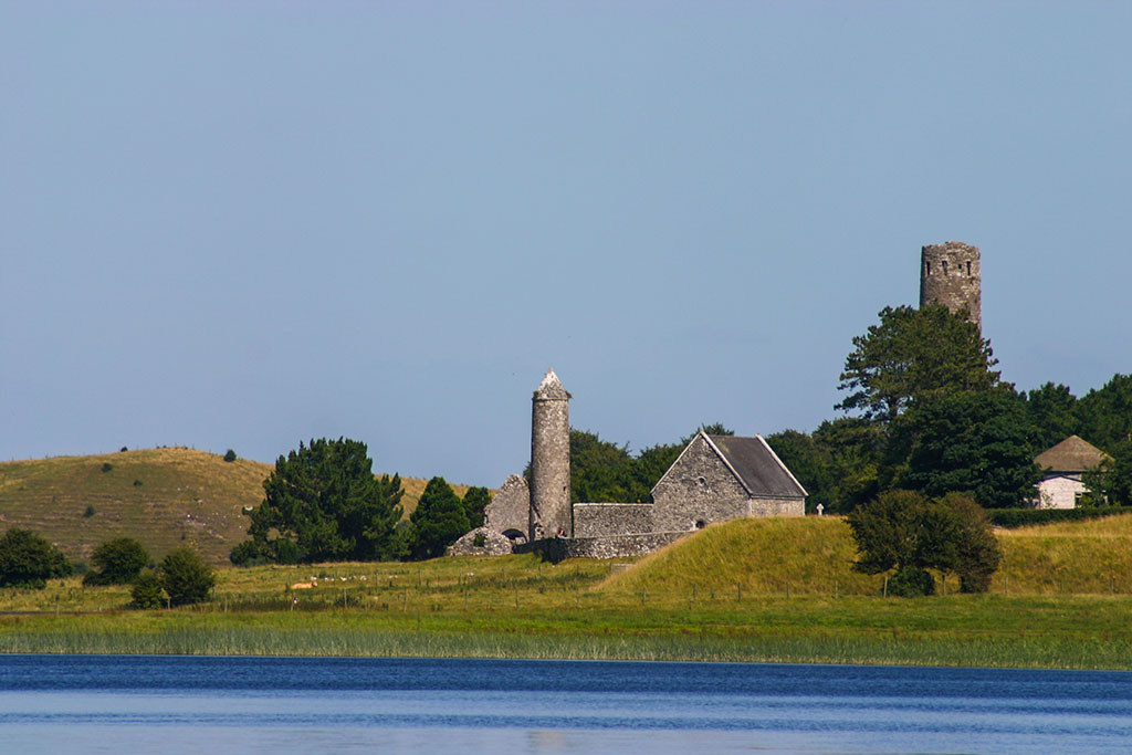 Das Kloster Clonmacnoise in Irland