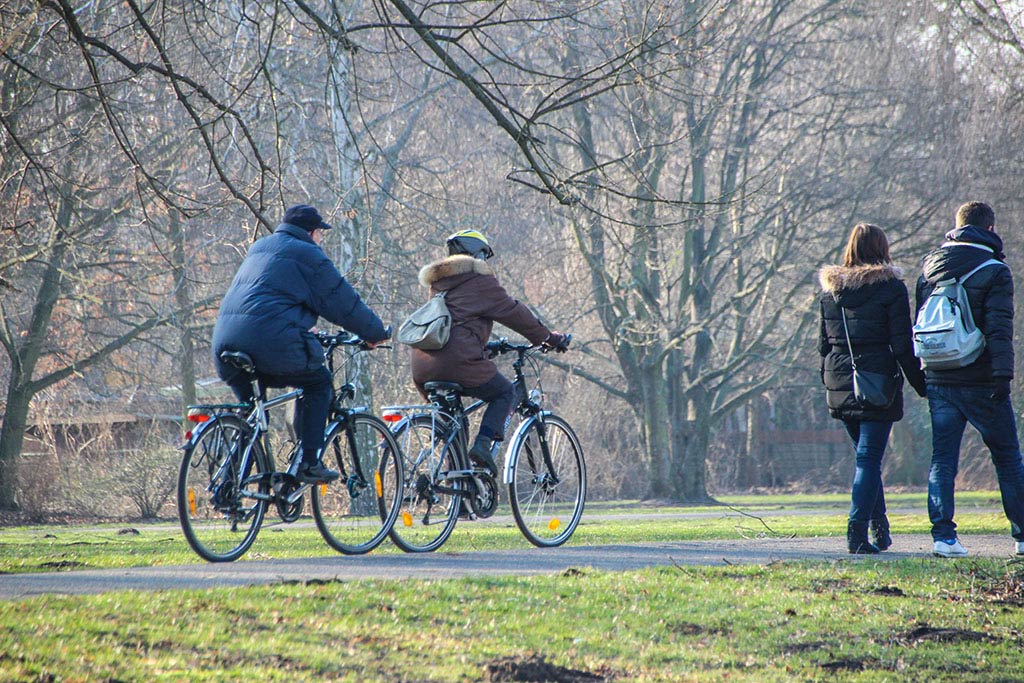 Fahrrad fahren im Treptower Park
