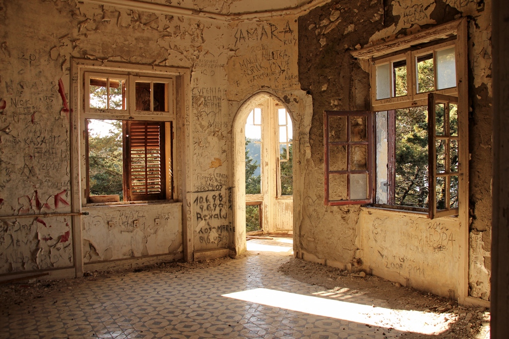 Ein Lost Place auf Rhodos, die Villa de Vecchi